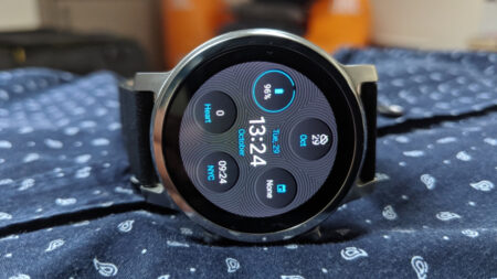 New Moto Watch 100 could land this year after all New Moto Watch 100 could land this year after all