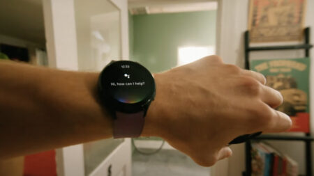 Samsung Galaxy Watch 4 finally gets Google Assistant smart assistant powers Samsung Galaxy Watch 4 finally gets Google Assistant smart assistant powers