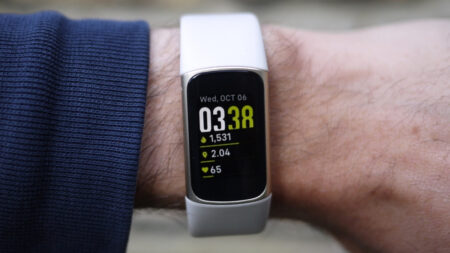 Fitbit Charge 6 may offer near-identical design to the Charge 5 Fitbit Charge 6 may offer near-identical design to the Charge 5