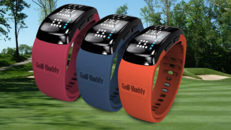 Golf Buddy BB5 chips in