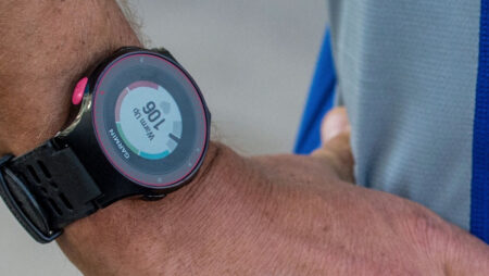Garmin Forerunner 225 lands with Mio heart rate monitoring Garmin Forerunner 225 lands with Mio heart rate monitoring