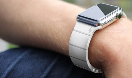 Reserve Strap boosts your Apple Watch battery by 30 hours Reserve Strap boosts your Apple Watch battery by 30 hours