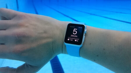 Apple Watch hits the pool with swimming tracking app Apple Watch hits the pool with swimming tracking app