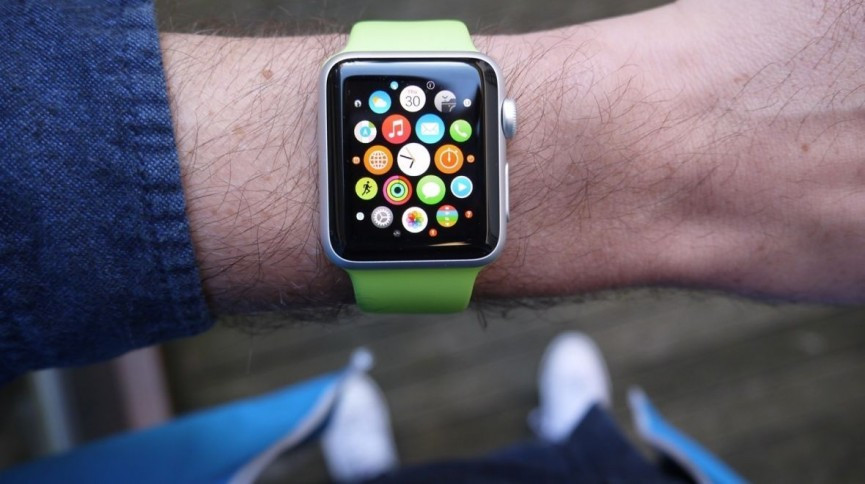 Microsoft Band 2 v Apple Watch