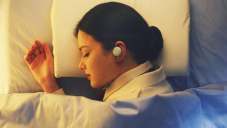 Brain-reading LG Breeze sleep headphones unveiled at CES Brain-reading LG Breeze sleep headphones unveiled at CES