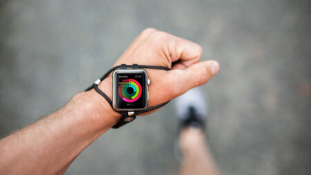 Shift band shaves seconds off your sports watch glances and clicks Shift band shaves seconds off your sports watch glances and clicks