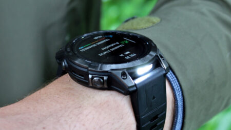 How to use the flashlight on a Garmin (and which watches have one) How to use the flashlight on your Garmin watch