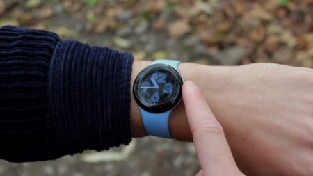 Google Pixel Watch wrist