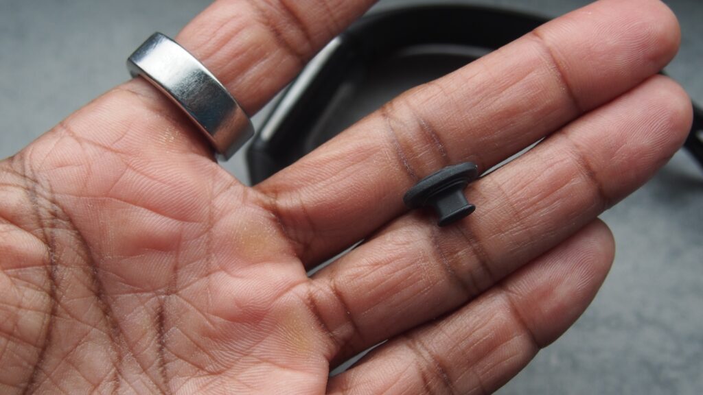 Fitbit Charge 6 strap fail