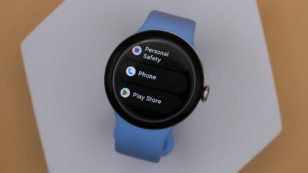 How to make and receive calls with your Wear OS 3 smartwatch How to make and receive calls with your Wear OS 3 smartwatch