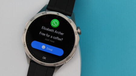 Using WhatsApp on the Huawei Watch GT 4 Using WhatsApp on the Huawei Watch GT 4