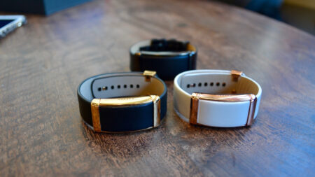 Sona is a fashion forward activity tracker with serious sensor tech Sona is a fashion forward activity tracker with serious sensor tech
