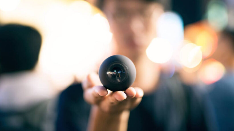 Luna is the world’s smallest 360 degree video camera