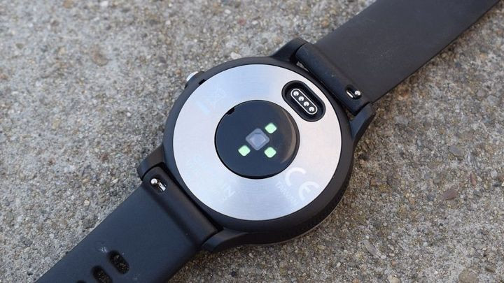 Apple Watch Series 3 v Garmin Vivoactive 3: The sporty smartwatches do battle