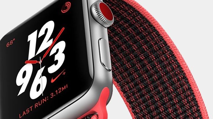 Week in wearable: Fitbit's Pebble support, Rebble steps up and Apple's health kick