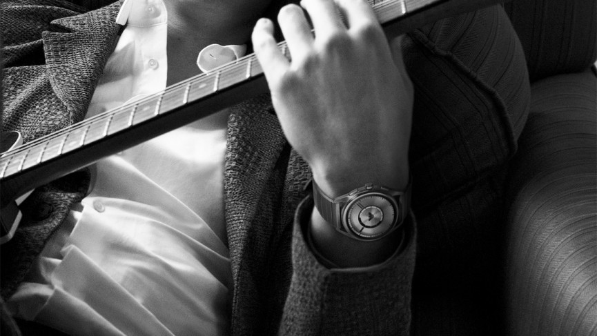 Emporio Armani Connected 2018 gets GPS, HR tracking and payments