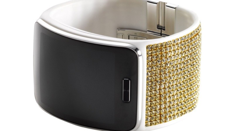 bigger-swarovski-gear-1409932873-5xpg-column-width-inline