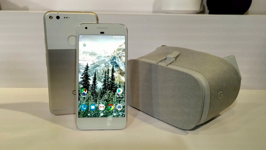 Google's Daydream View VR headset is landing November 10