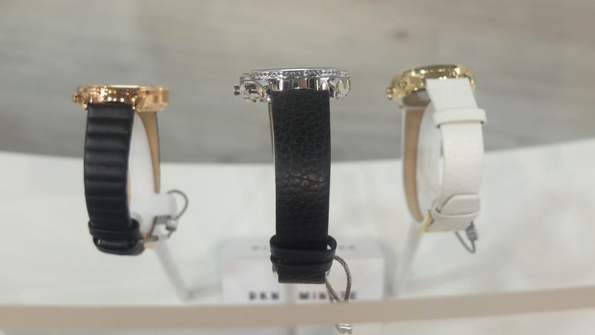 Desirable DKNY Minute blends form, function and price
