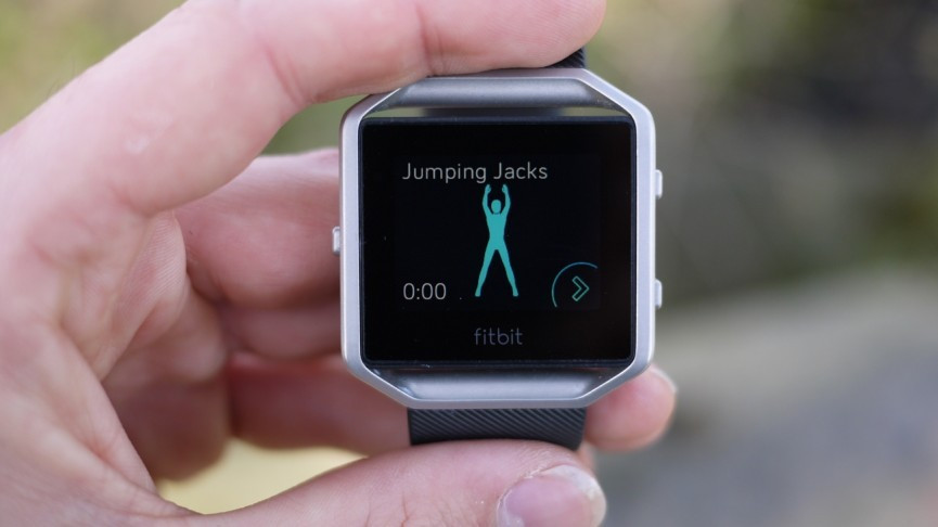 Fitbit Blaze vs Garmin Vivoactive HR: Sport watches go head-to-head