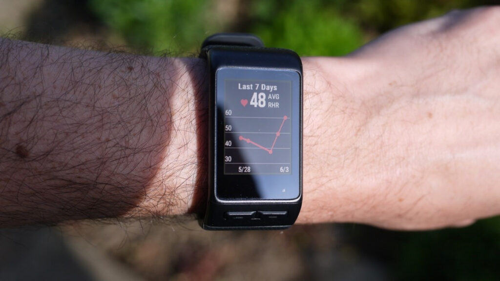 Fitbit Blaze vs Garmin Vivoactive HR: Sport watches go head-to-head
