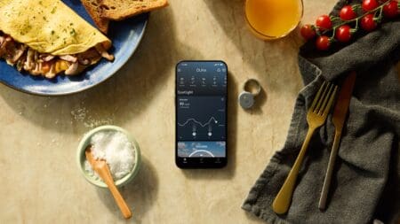 Oura expands into metabolic health with meal tracking & Dexcom-powered glucose insights oura-meals-glucose