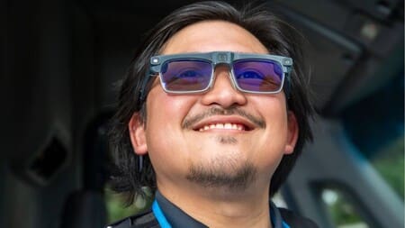 Amazon is testing AI smart glasses for its delivery drivers amazon-amelia-smart-glasses