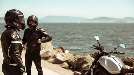 This smart motorcycle helmet brings Alexa and AR to the road the jarvish smart helmet