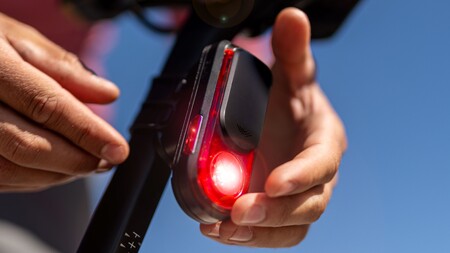Garmin Varia RearVue 820 brings vehicle categorization to the wrist garmin-varia-rearvue-820