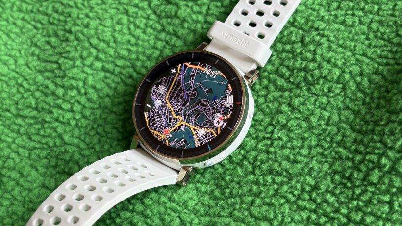 Amazfit Active 3 Premium showing maps