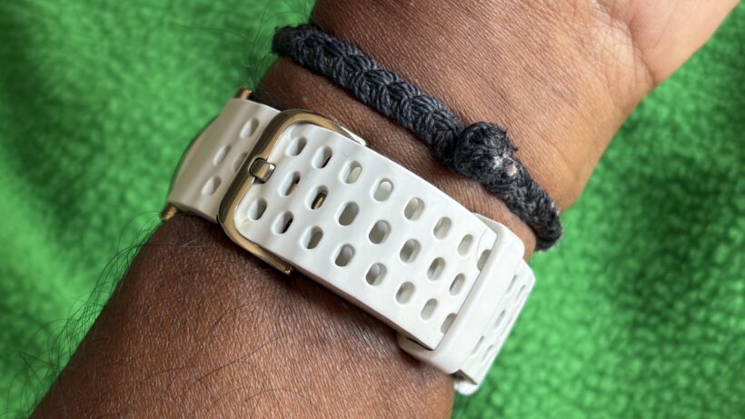 If you like your smartwatches compact, the Active 3 Premium fits the bill. The 45mm stainless steel case is technically larger than other entry level smartwatches like the Garmin Forerunner 70 (42mm) and the Coros Pace 4 (43mm), but certainly feels small and pretty petite when it’s on your wrist. At 38g, it’s nice and light too. The screen is a 1.32-inch, 466 x 466 resolution AMOLED where the black bezel separating it from the edge of the case is a little thicker than we’d like. It doesn’t detract from a screen that hits a peak brightness setting of 3,000 nits. The Apple Watch Ultra 3 hits that level of brightness. While it’s not the best AMOLED available on an Amazfit smartwatch, it’s certainly up to the task for presenting features like notifications and real-time stats and can be set to stay on at all times.
