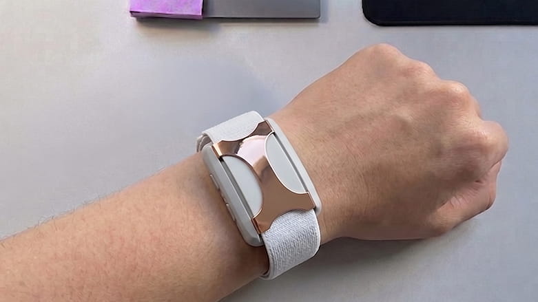 Apollo Neuro on the wrist