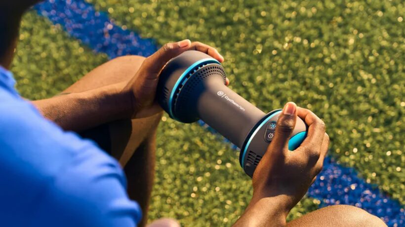 Therabody’s CryoTherm Palm fights mid-workout fatigue with hot and cold therapy