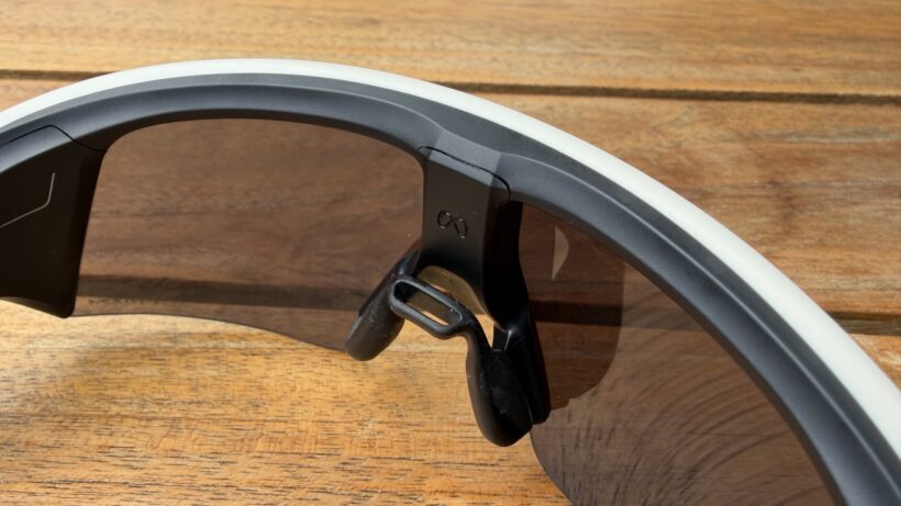 oakley-meta-vanguard-closeup